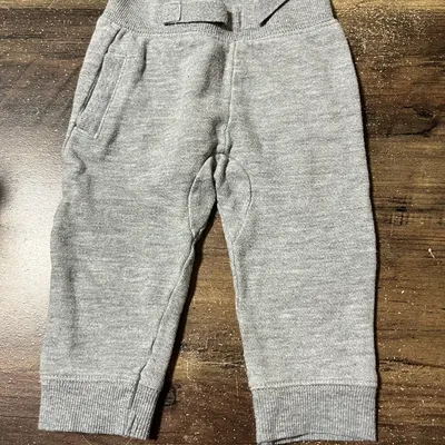 Très beau pantalon, jogging pour bébé, garçon